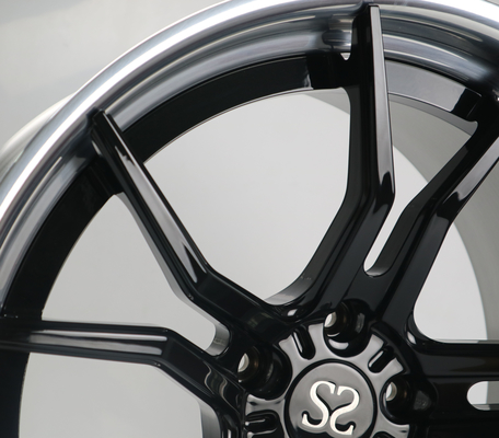 21 polegadas 2 partes forjaram tambores lustrados das rodas de Porsche centros pretos