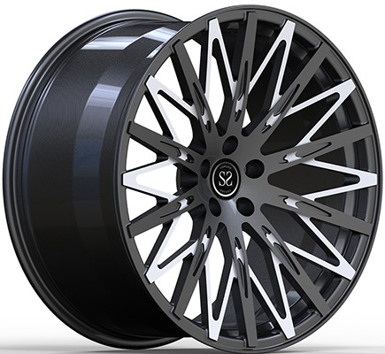 22x9.5/ET 12/22x11ET 32 PCD 5x112/CB 66.6 Armas de metal e faces brancas para BMW 760e 2023